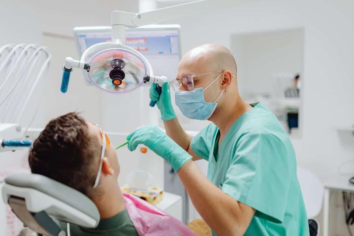 Illustration pour dentiste belgique